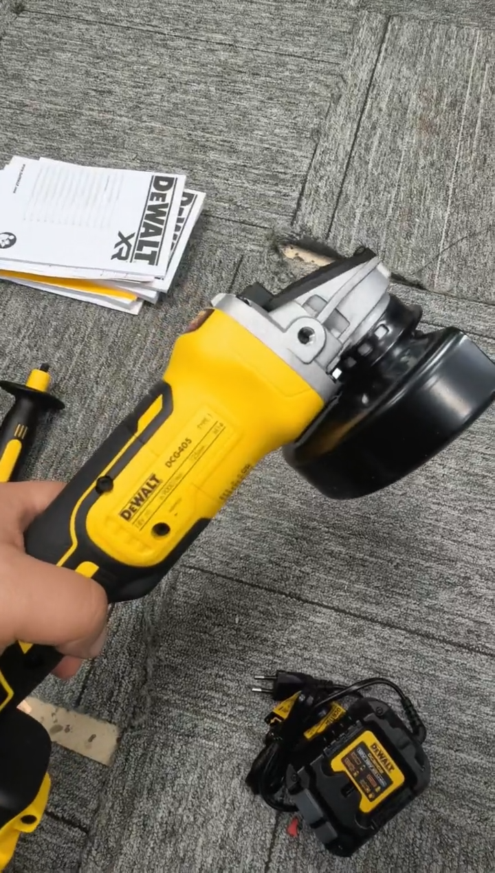 得伟DCG405锂电无刷角磨机裸机125