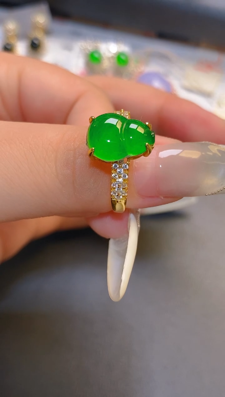 翡翠银S925镶嵌耳饰天然