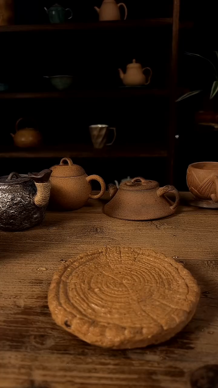 匣钵泥壶呈杯垫年轮纹