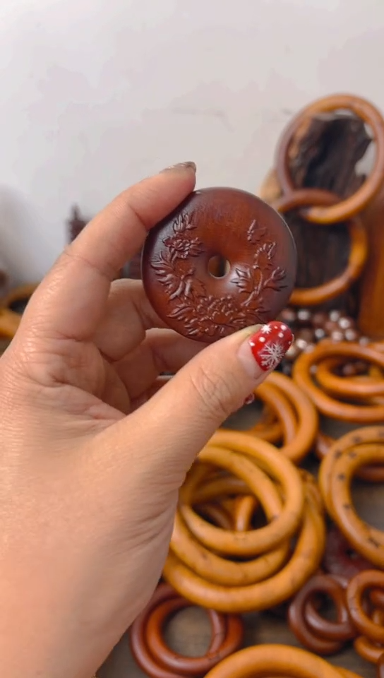 【闪购商品】枣木木雕平安扣一物一拍