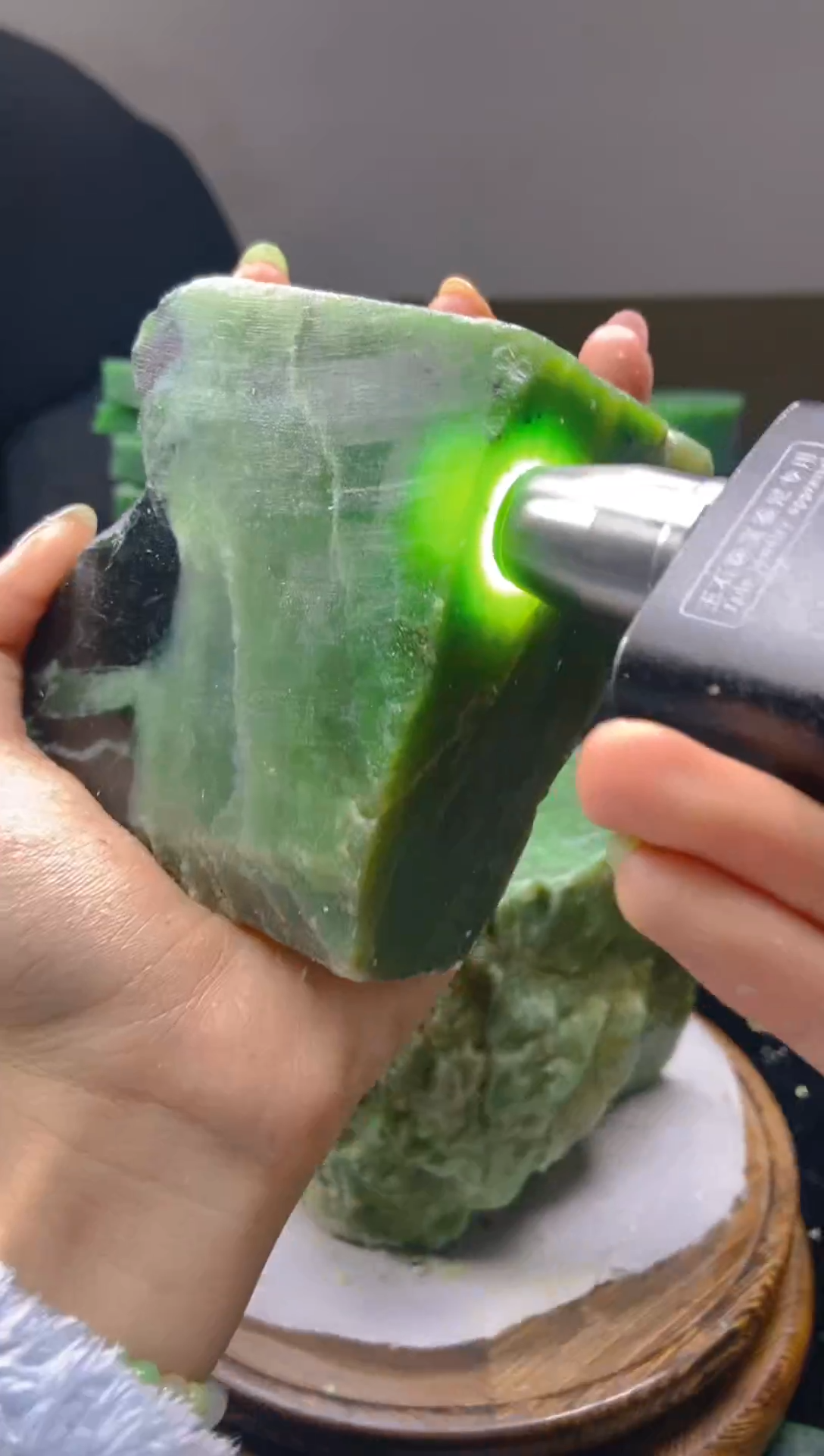 未镶嵌和田玉珠宝半成品1