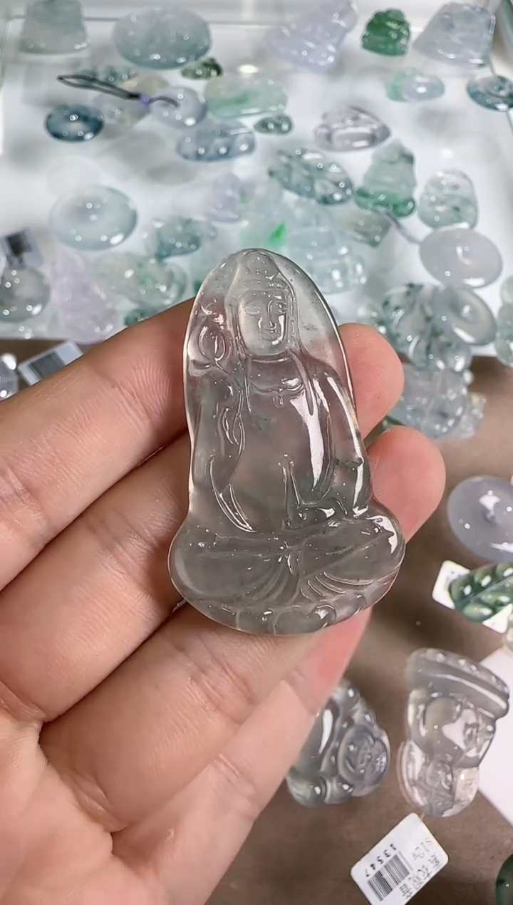 【闪购商品】翡翠吊坠(不含链)未镶嵌··
