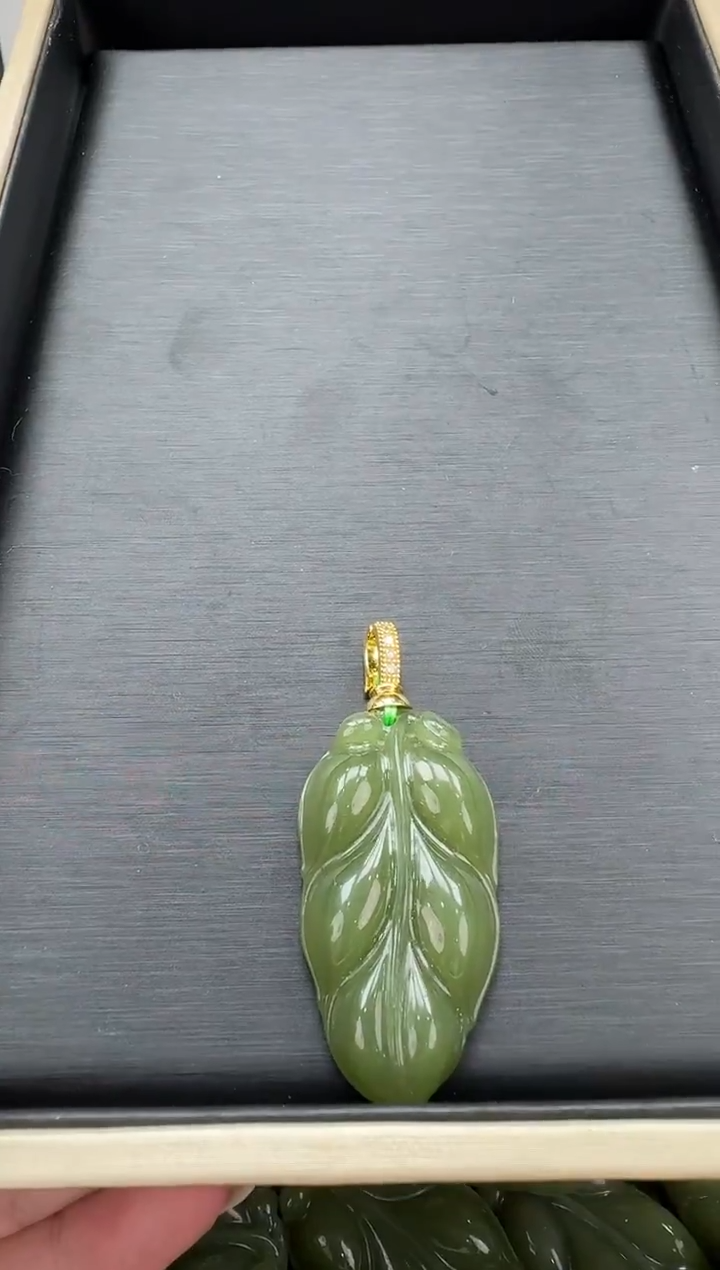 颈饰未镶嵌和田玉和田玉上品金枝玉叶万能扣【多样性发货其中一个】