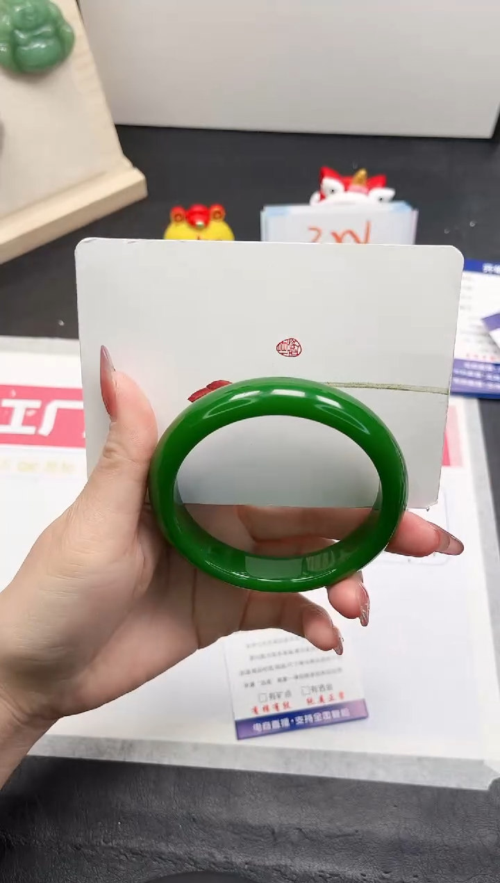 【闪购商品】石英质玉手镯未镶嵌309-64