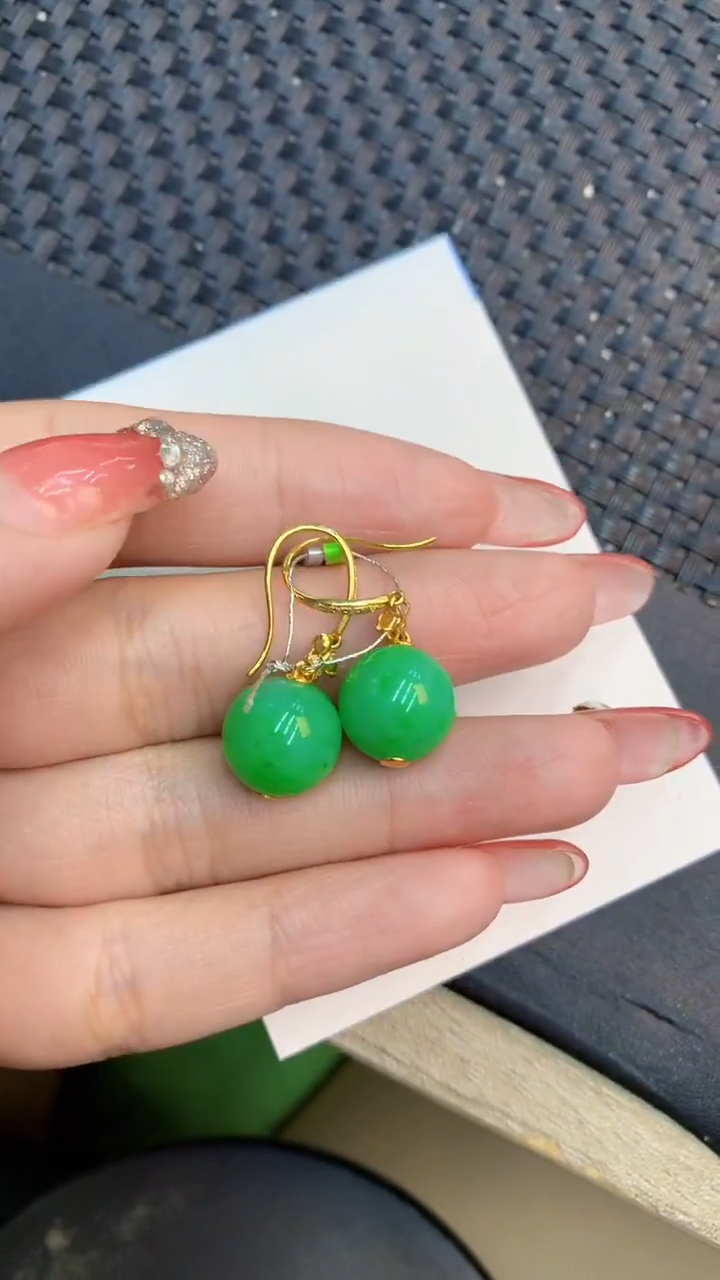 颈饰18K金镶嵌翡翠1