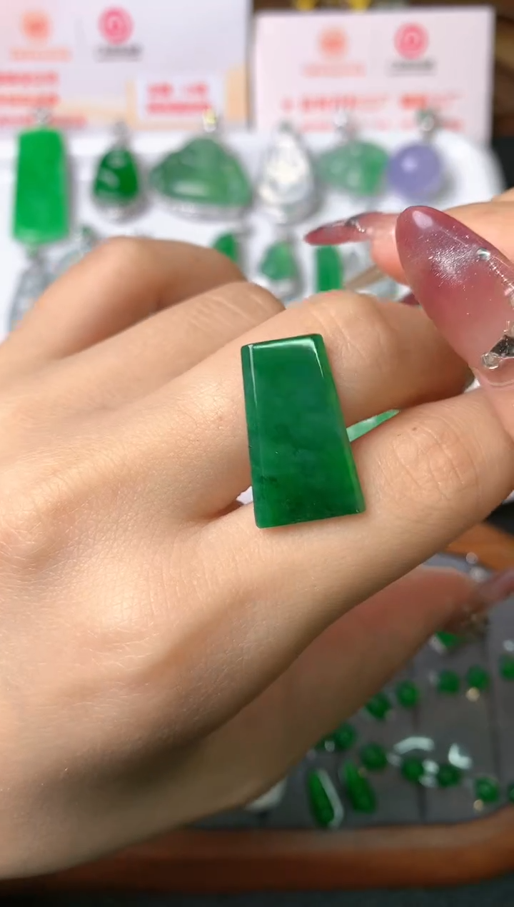 【闪购商品】定制翡翠未镶嵌裸石（镶嵌定制）