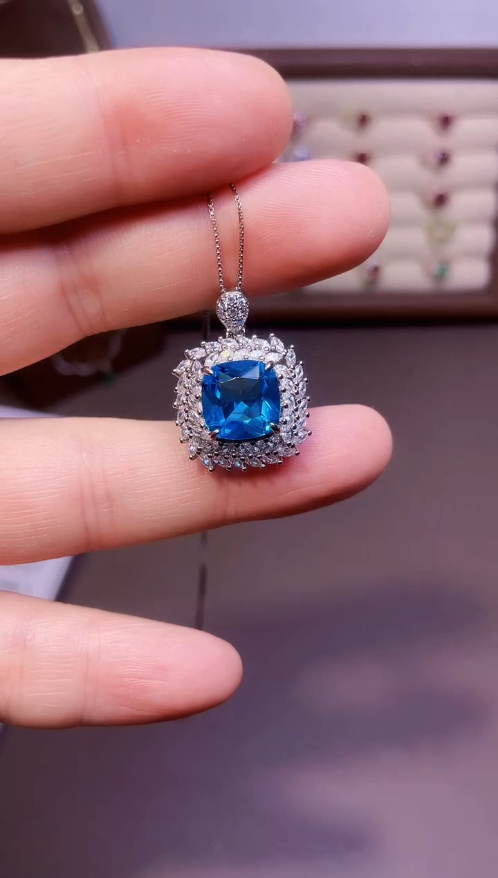 【闪购商品】水晶笔搁未镶嵌1枚
