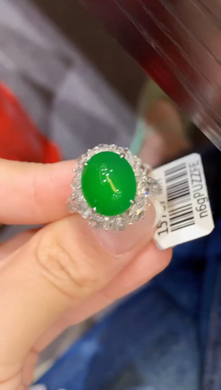 翡翠戒指18K金镶嵌WHX多样性发其一