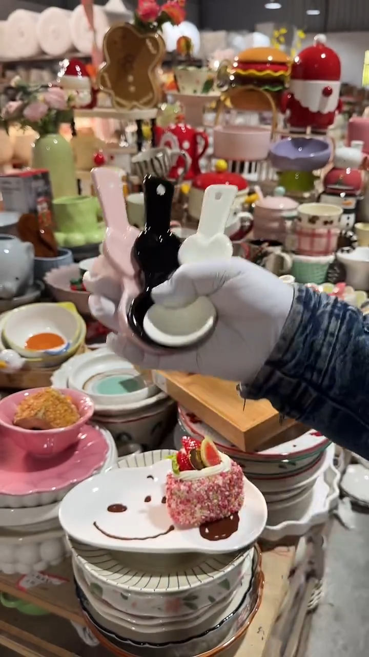 陶瓷3个勺子 微瑕凑满20元包邮