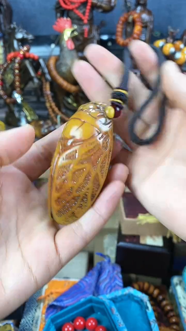 【闪购商品】琥珀颈饰未镶嵌猪妹精品专属链接