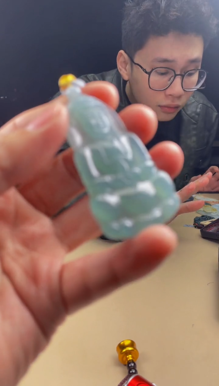 【闪购商品】定制翡翠未镶嵌      1918