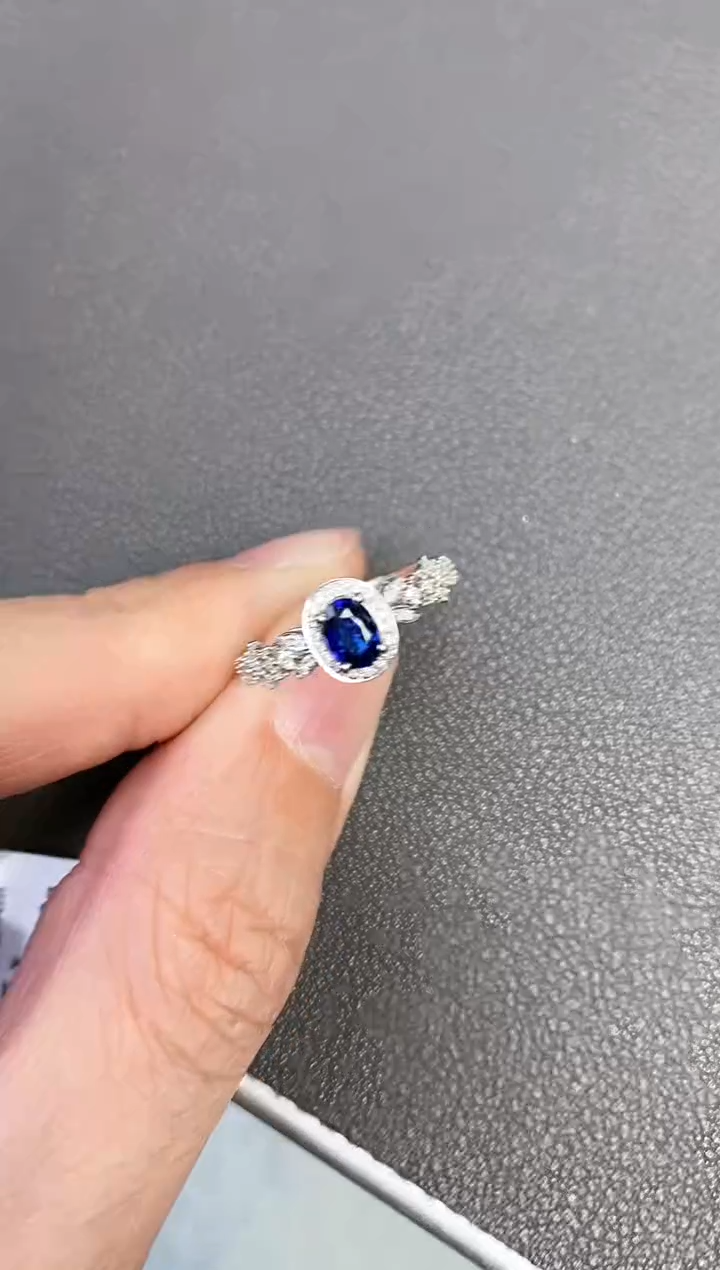 【闪购商品】蓝宝石戒指18K金镶嵌0.38ct/新年开工价