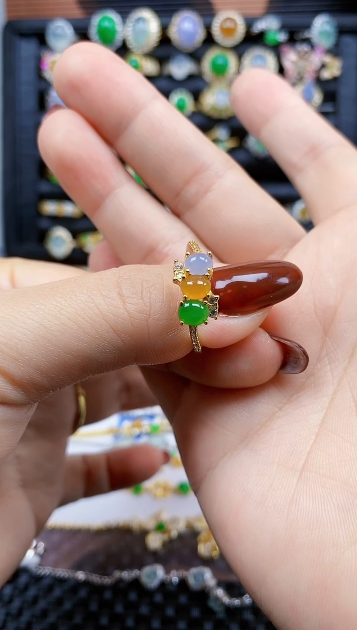 银S925镶嵌戒指翡翠妍****儿170