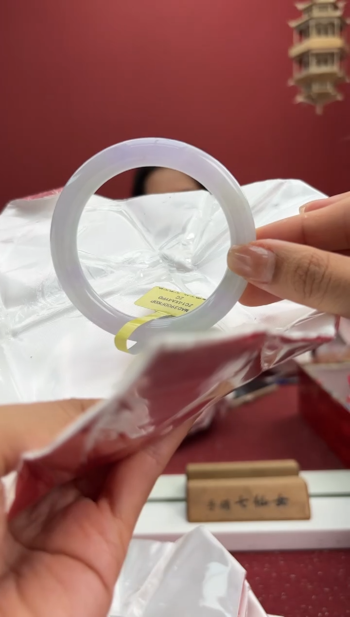 翡翠手镯（圆镯）未镶嵌1手镯