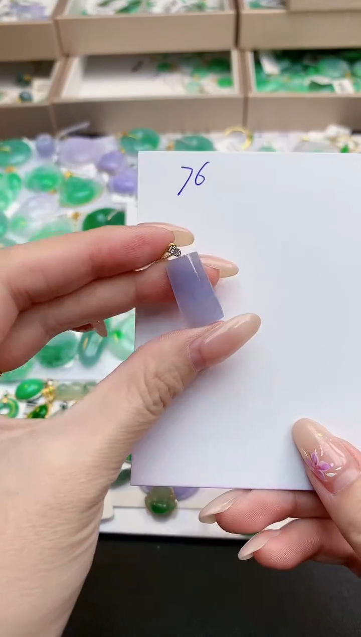 颈饰18K金镶嵌翡翠天然缅甸A货翡翠