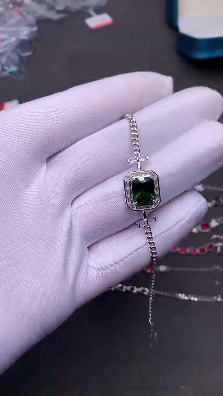 【闪购商品】透辉石手链银S925镶嵌........