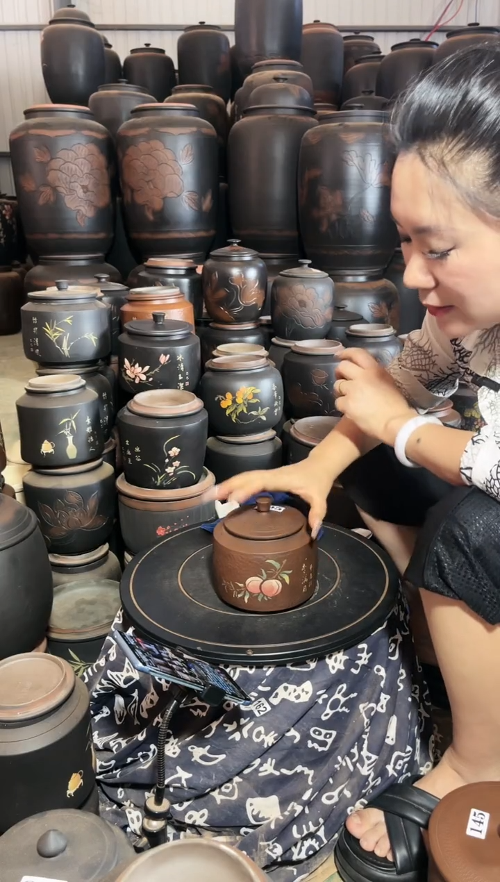 壶瑕疵茶叶罐 100克古铜色 890