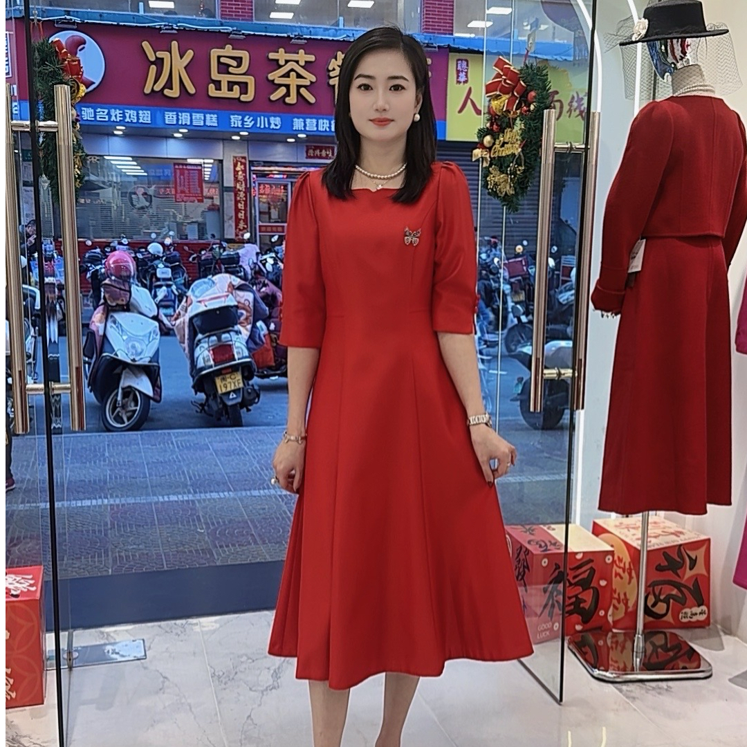 法式优雅轻奢高级感方领收腰礼服裙连衣裙