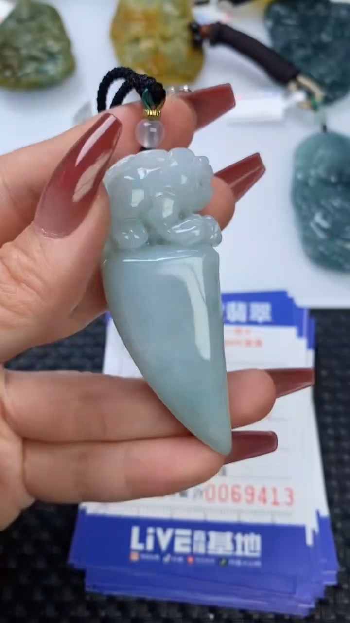 【闪购商品】翡翠颈饰未镶嵌1111111111111111