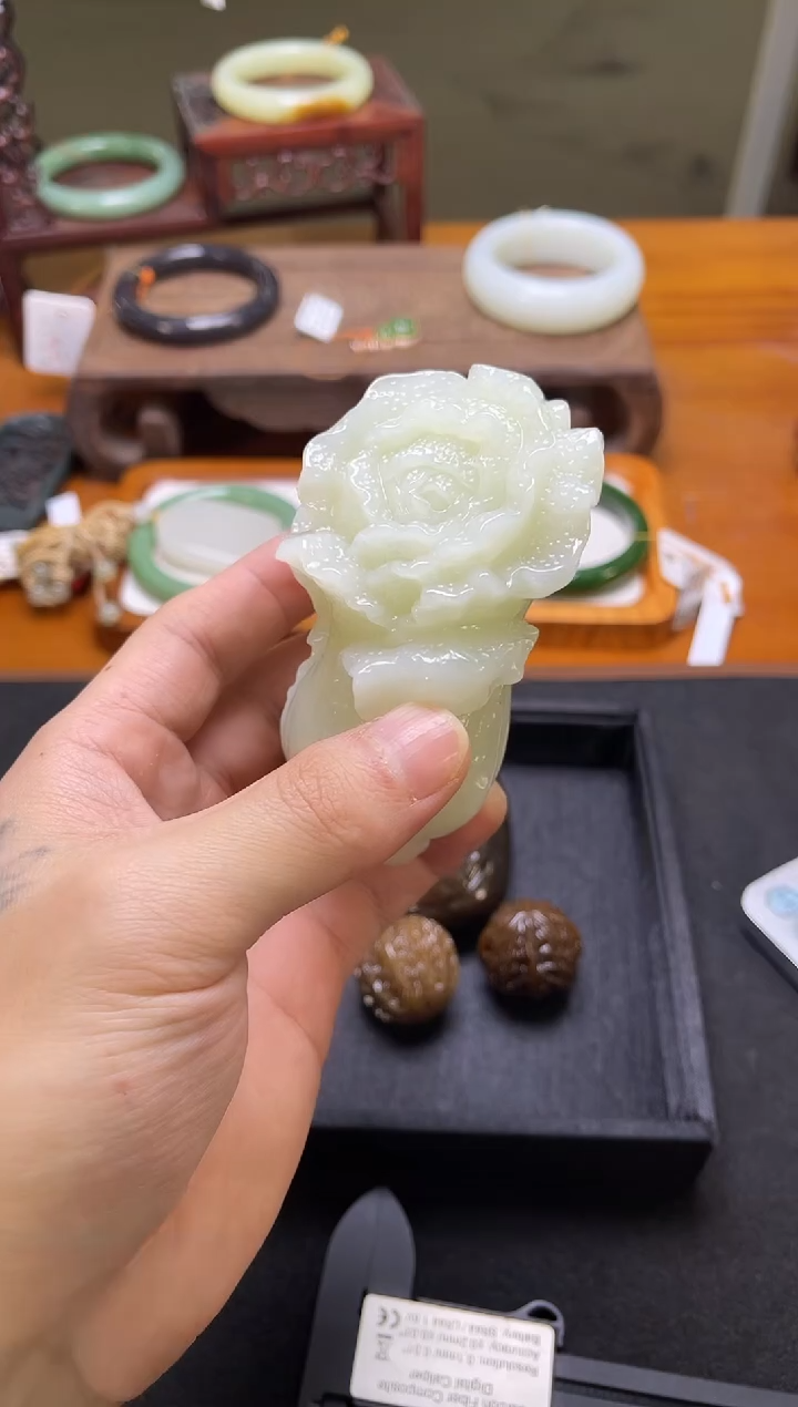 未镶嵌和田玉把件新疆于田 白菜 