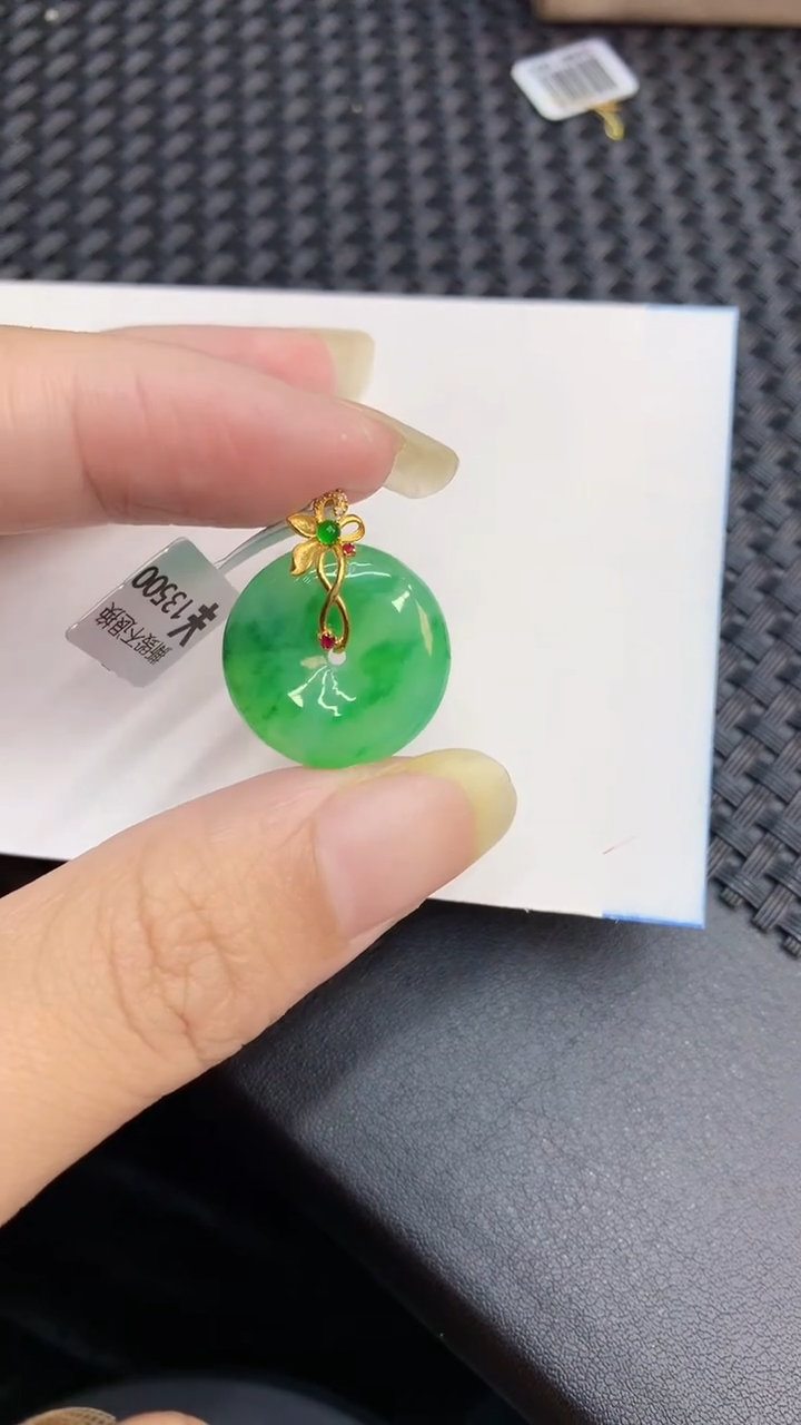 【闪购商品】翡翠颈饰18K金镶嵌            8