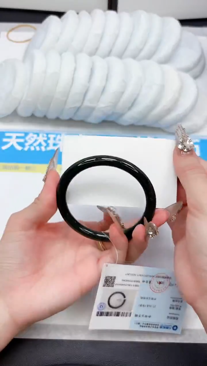 未镶嵌手镯和田玉70-61.0