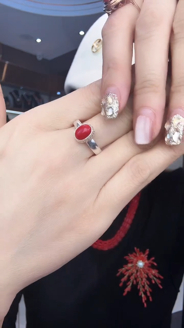 简单时尚百搭 戒指