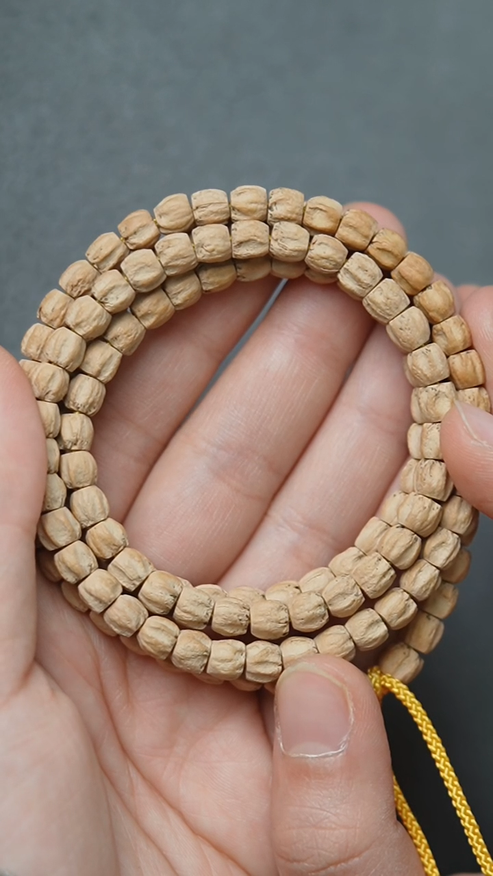 【闪购商品】柏香籽/百香籽吊坠龙骨