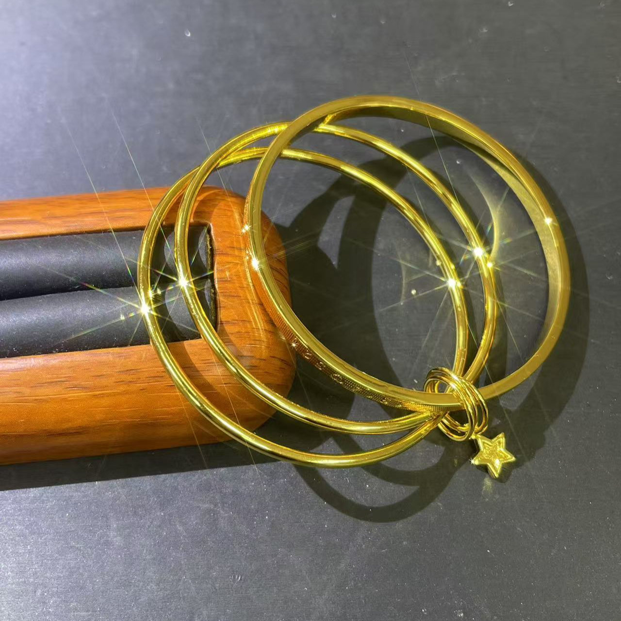 s1483黄色520三环手镯多样性发货