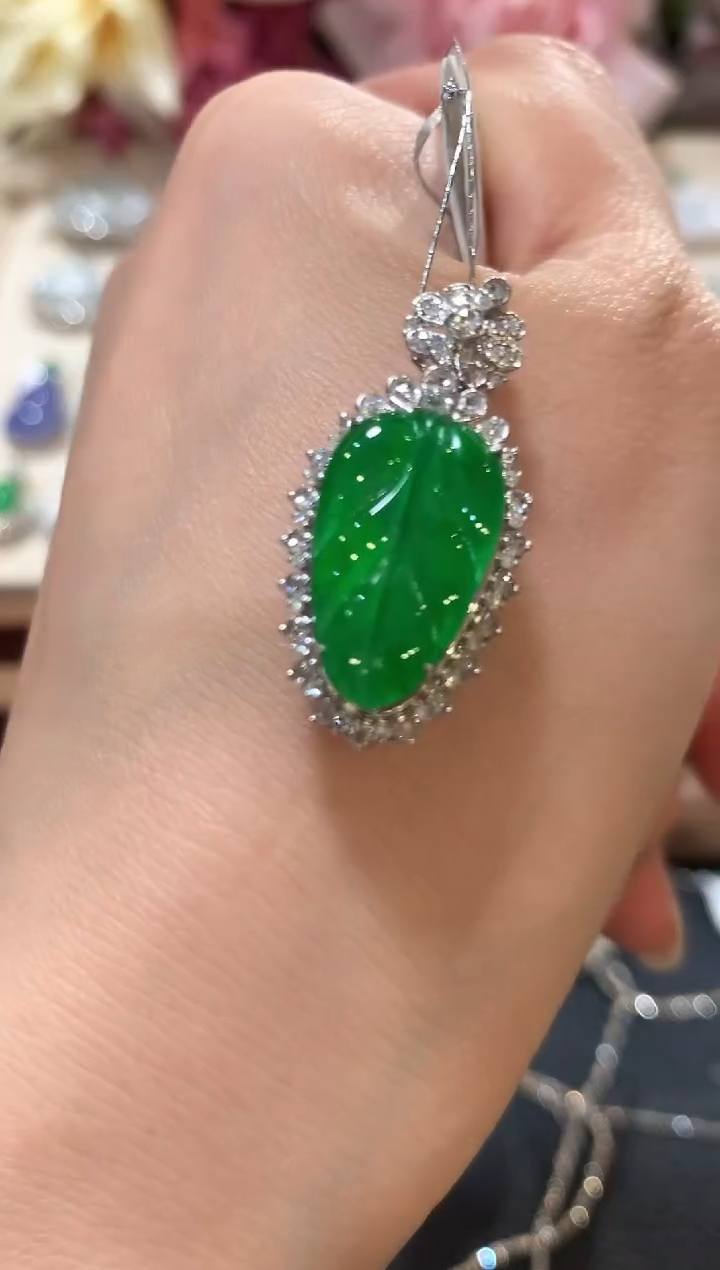 吊坠(不含链)18K金镶嵌翡翠n64 