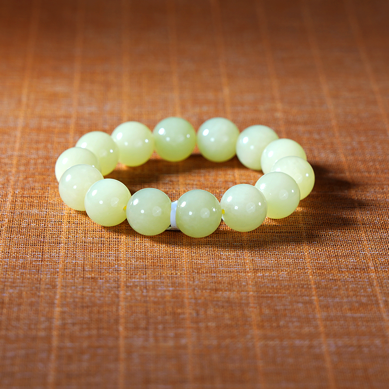 LOT95 和田玉手串