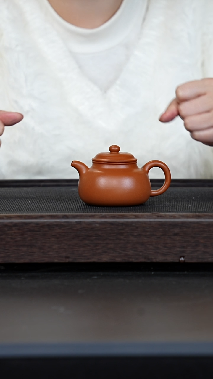 【闪购商品】紫砂茶壶微瑕鹅黄朱泥光素小玉麟掇球