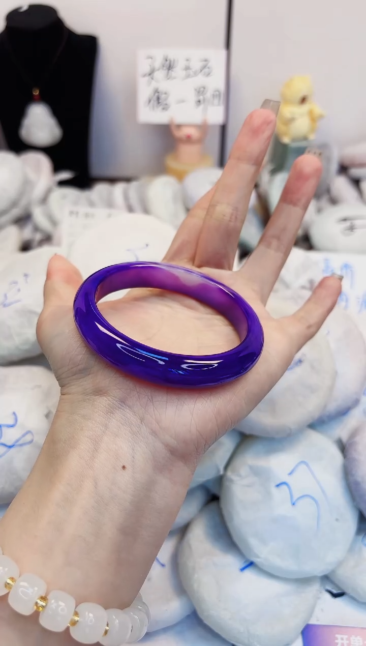 【闪购商品】石英质玉手镯未镶嵌15-玛瑙-圈口56