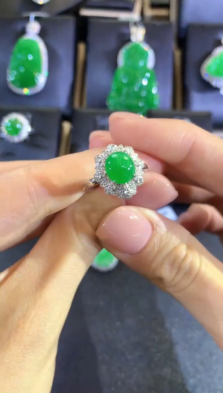 【闪购商品】翡翠戒指18K金镶嵌a78           