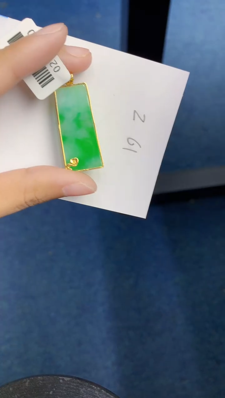 【闪购商品】翡翠颈饰18K金镶嵌000000000