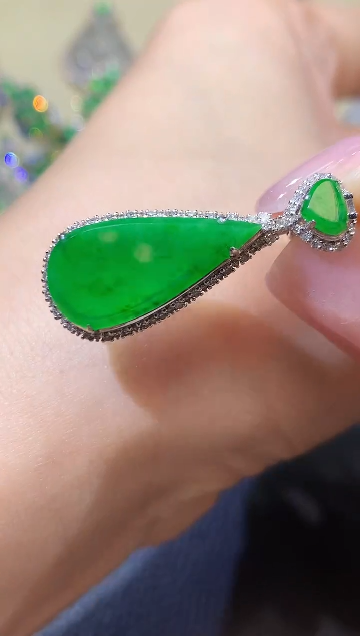 【闪购商品】翡翠吊坠(不含链)18K金镶嵌D20