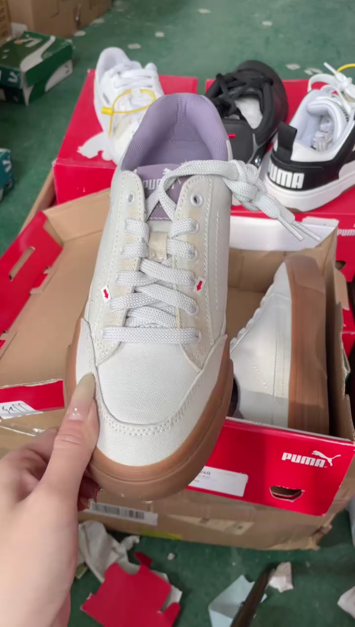 彪马时尚休闲运动鞋38M  KK96