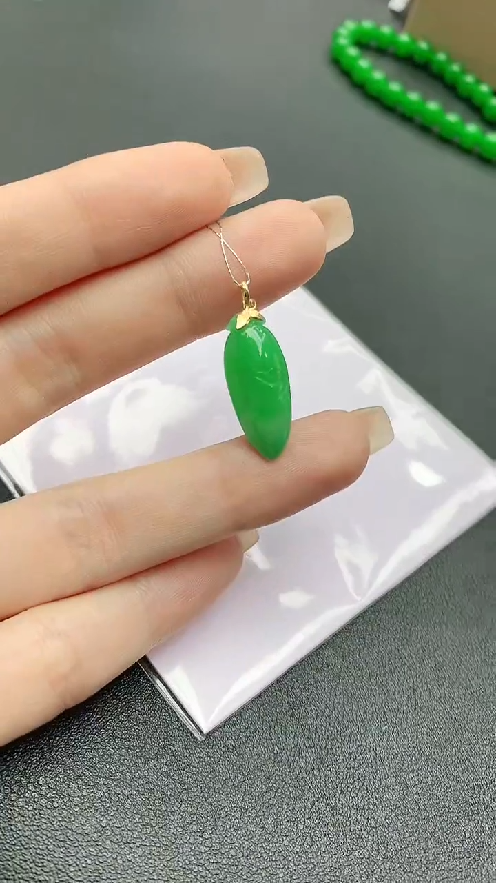 【闪购商品】翡翠颈饰18K金镶嵌赠礼盒证书 珍珍