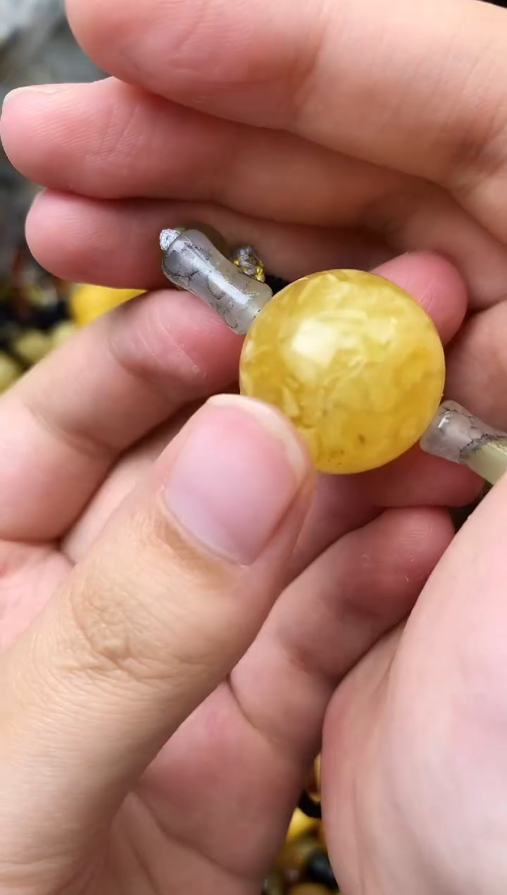 未镶嵌琥珀珠宝奇石39