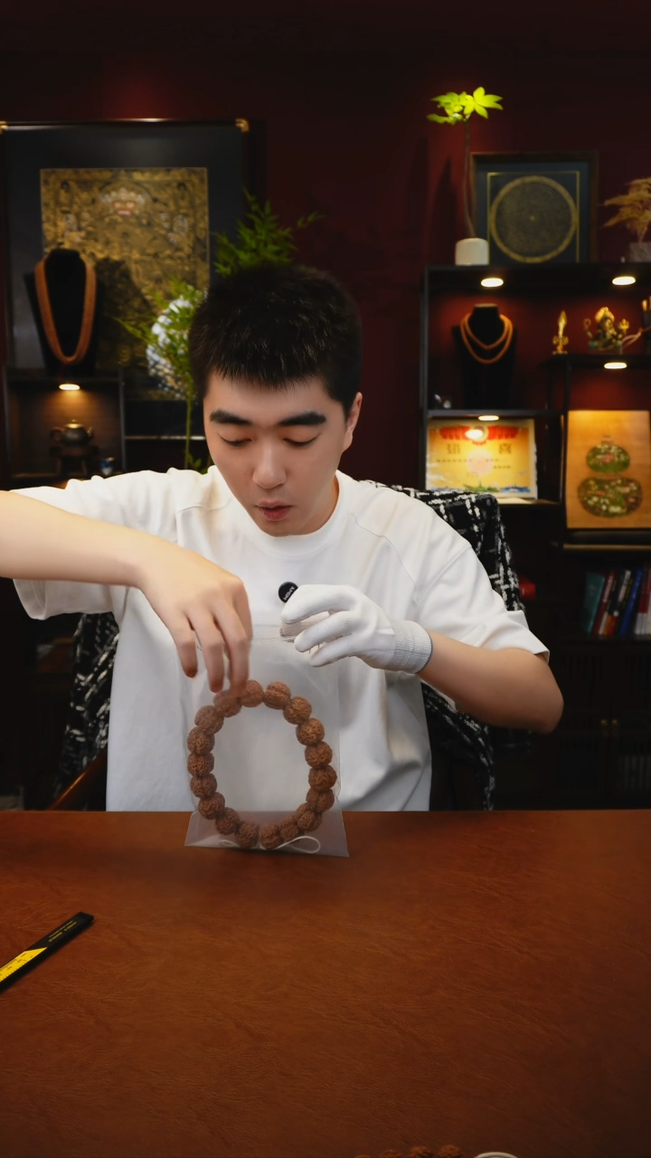 【闪购商品】金刚菩提手串方墩梅花28手持