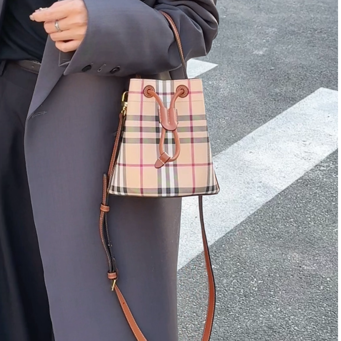 【03发财桶】经典休闲包包