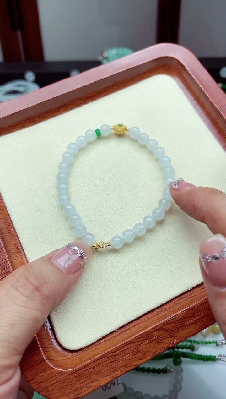 【闪购商品】翡翠手链未镶嵌翡翠