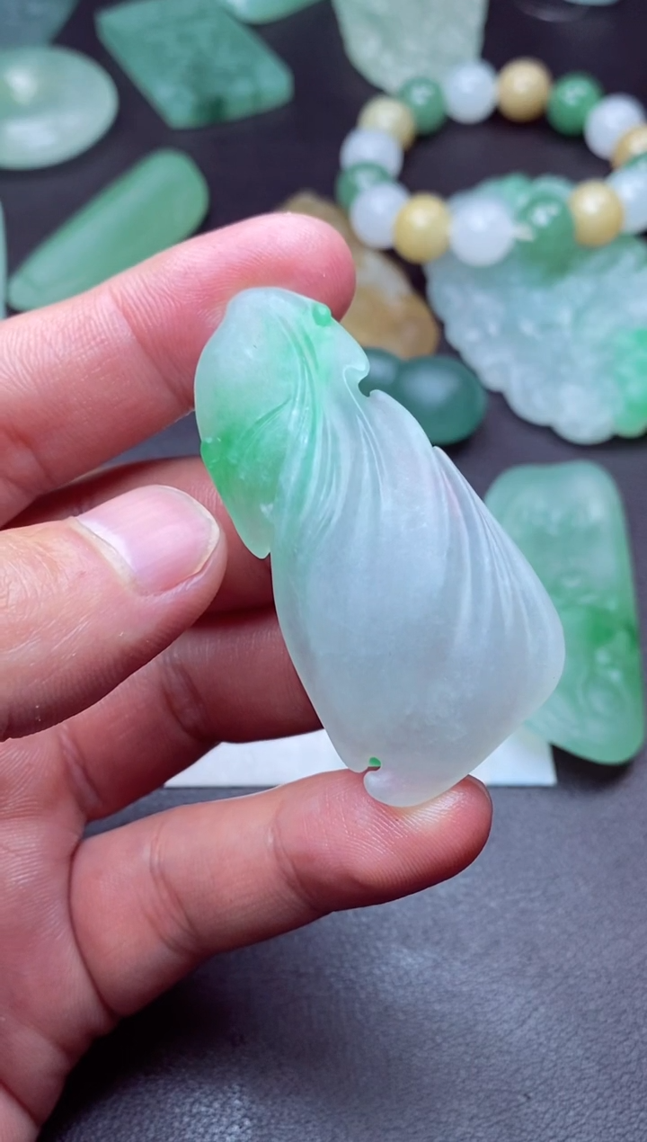 未镶嵌定制翡翠一**好未镶嵌定制翡翠a货翡翠