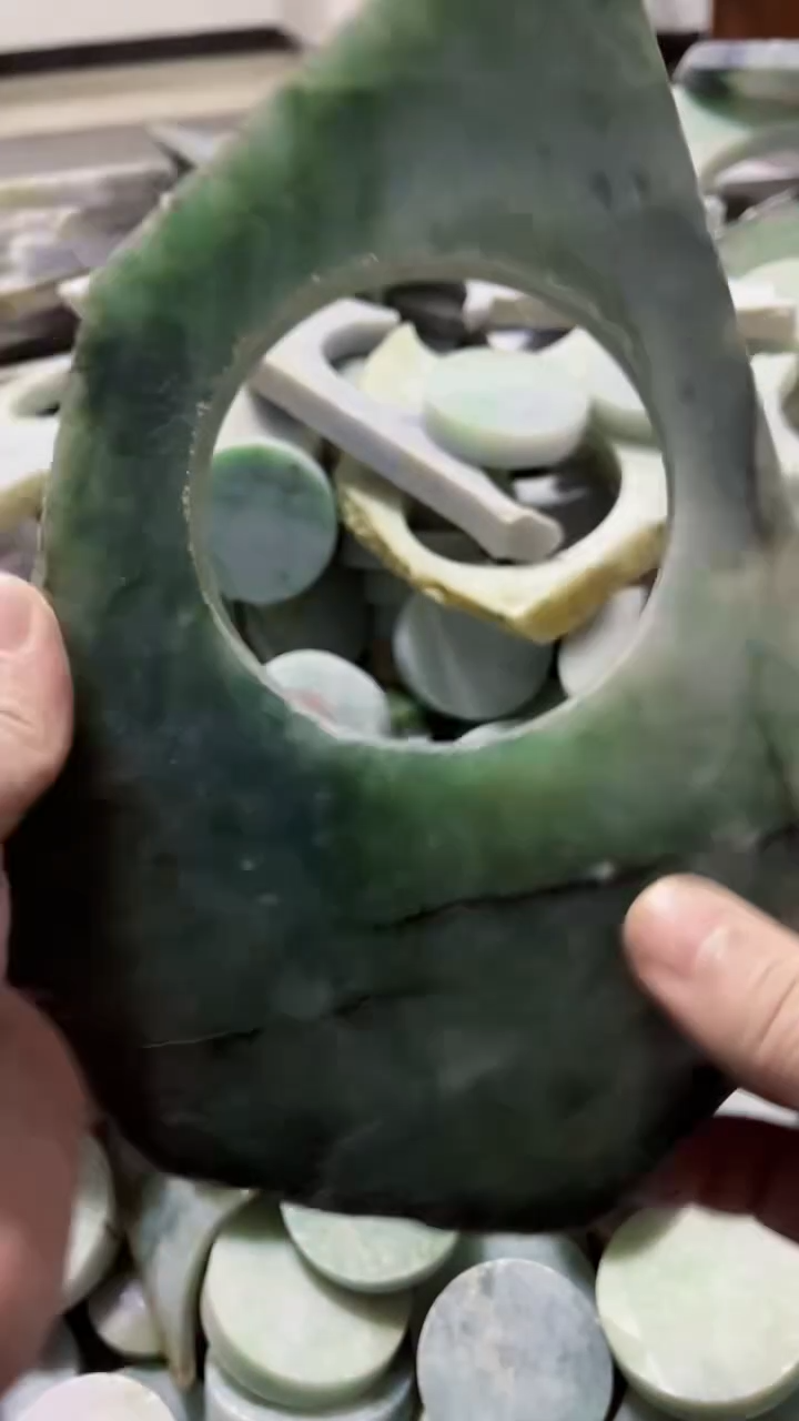 【闪购商品】翡翠挂件未镶嵌A货康壹026