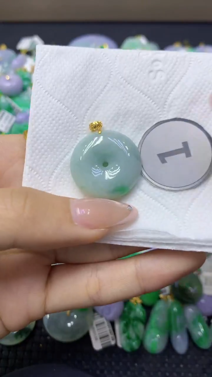 颈饰未镶嵌翡翠天然缅甸翡翠A货