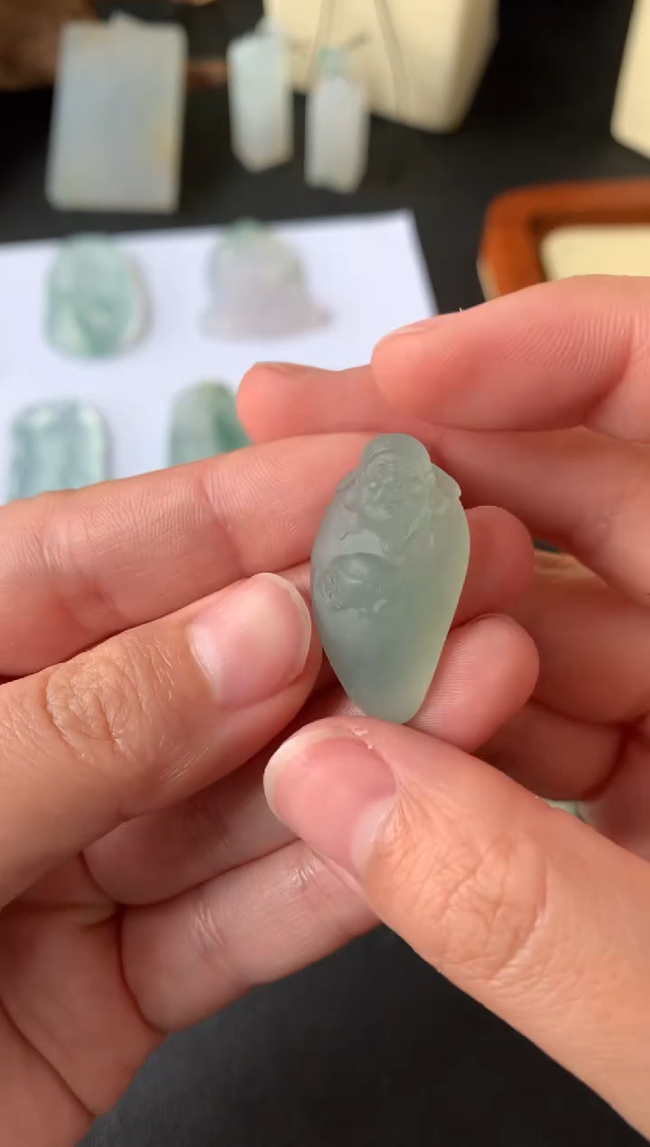 【闪购商品】定制翡翠未镶嵌翡翠