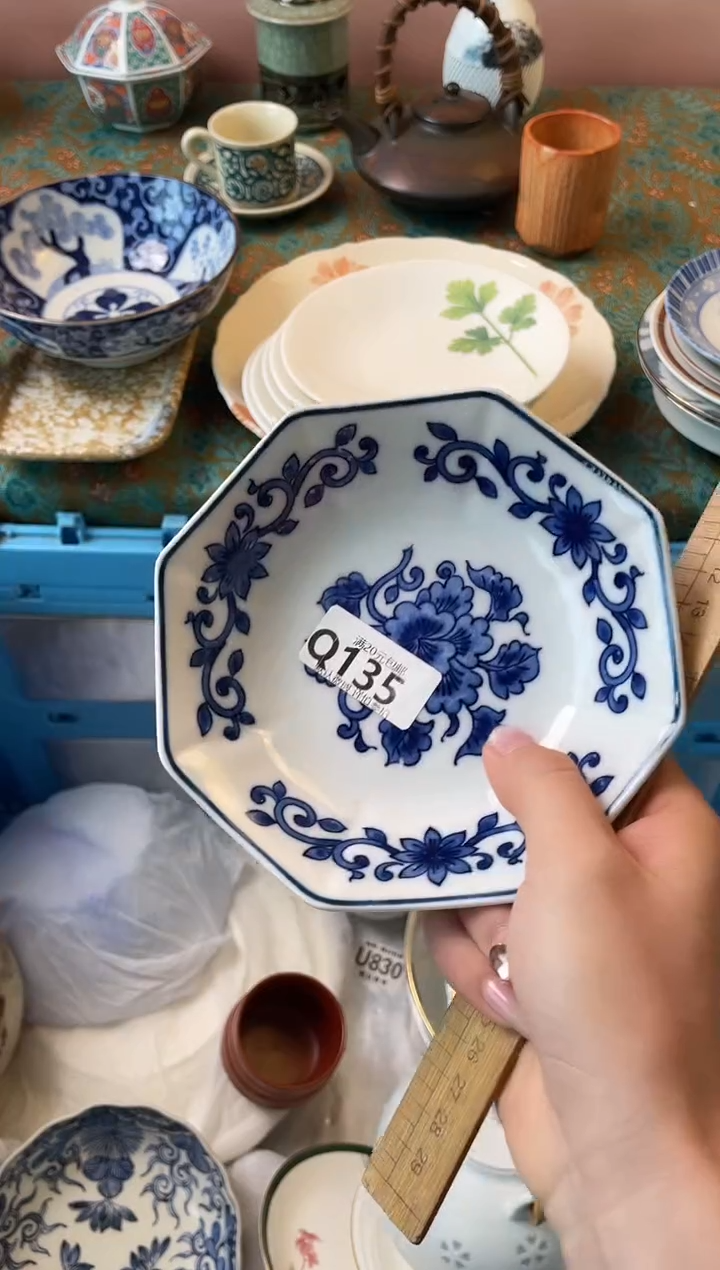 瓷片短**兔瓷器瓷器Q135