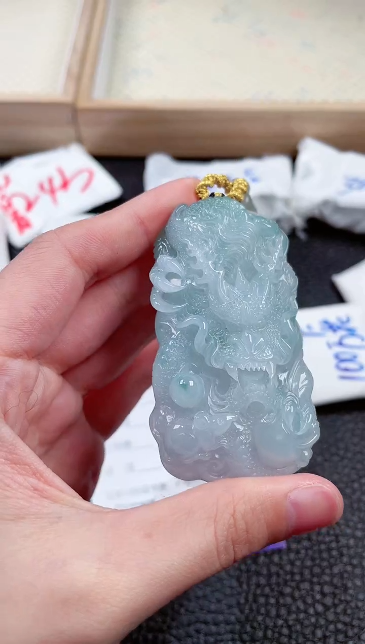 【闪购商品】翡翠颈饰未镶嵌00001283