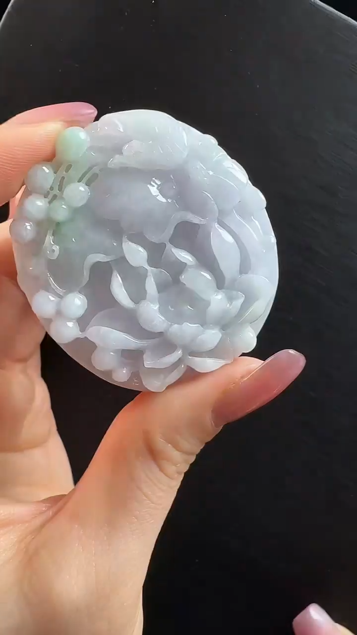 颈饰未镶嵌翡翠花牌