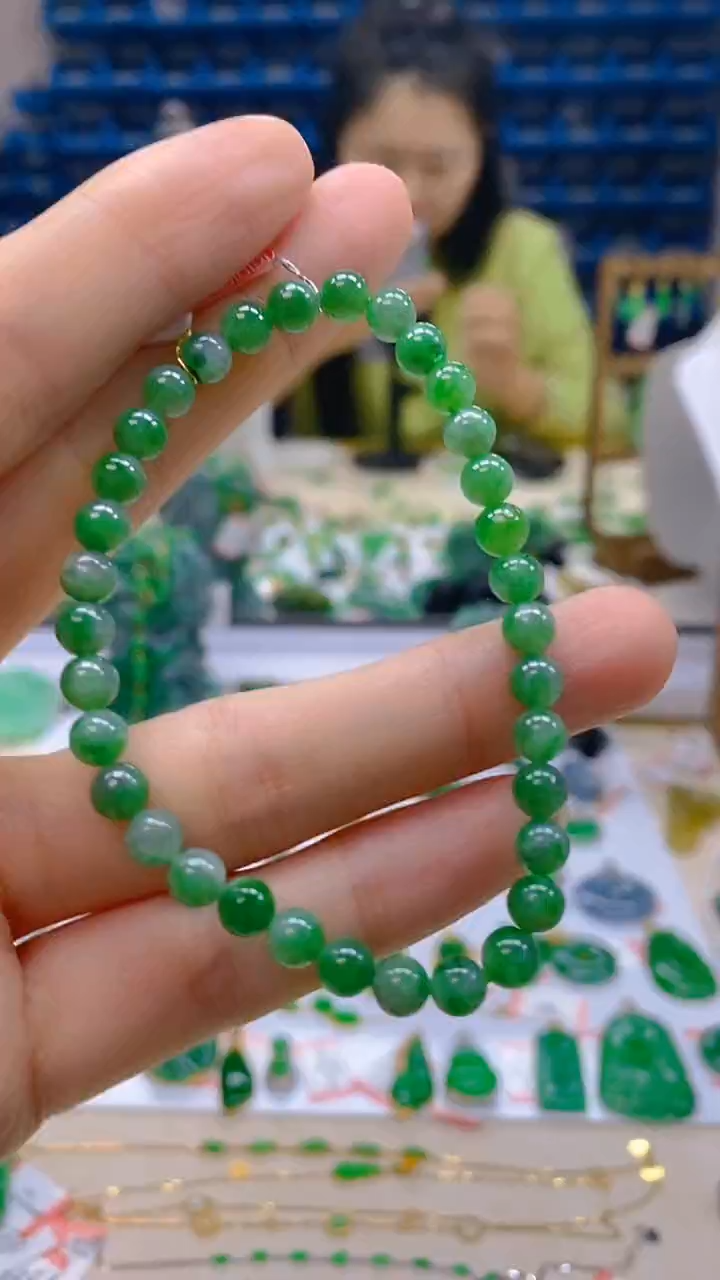 颈饰未镶嵌翡翠新号开播 全场乱卖